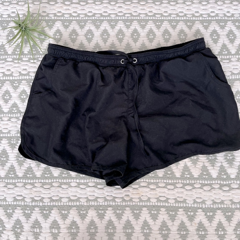 Kona Sol | Black Swim Shorts (L)